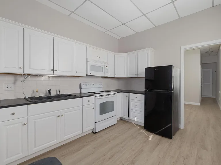 2908 Bloomingdale Rd #1 — Photo 4