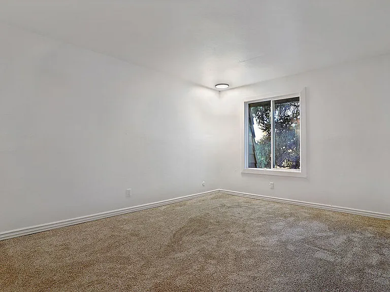 Highland Commons — Photo 13