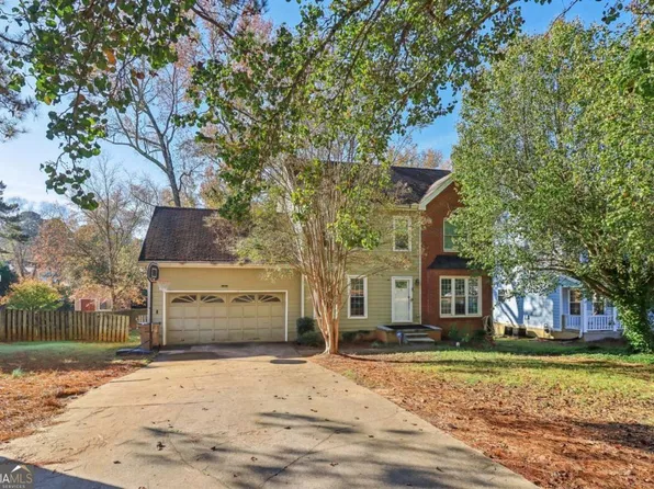 213 Fairbrook Ln, Stockbridge, GA 30281