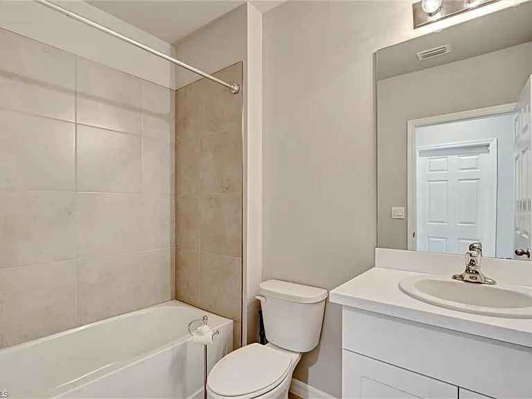 20462 Plumwood Loop — Photo 17