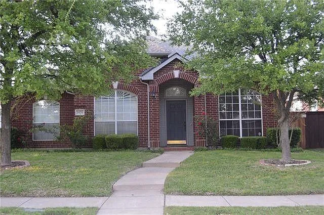 3 bed, 2015 sqft, $2,700 — Photo 1