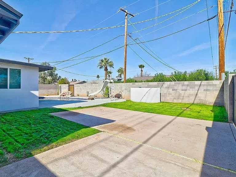 8144 E Fairmount Ave — Photo 35