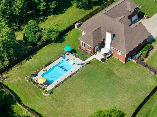 157 Mimosa Dr, Gallatin, TN 37066