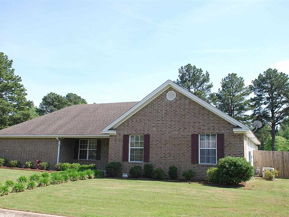 1st image of 1513 Pine Crest Dr