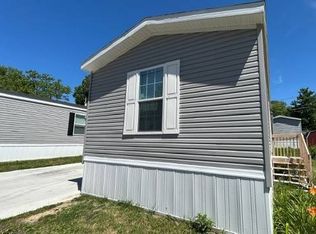 7055 Quarry Rd #180, Amherst, OH 44001