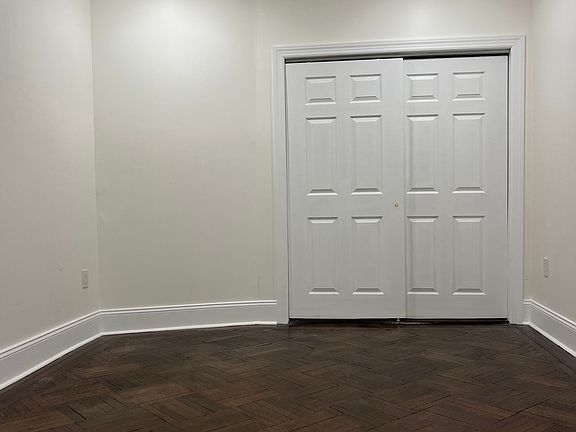 5th image of 104 Glenwood Ave #205