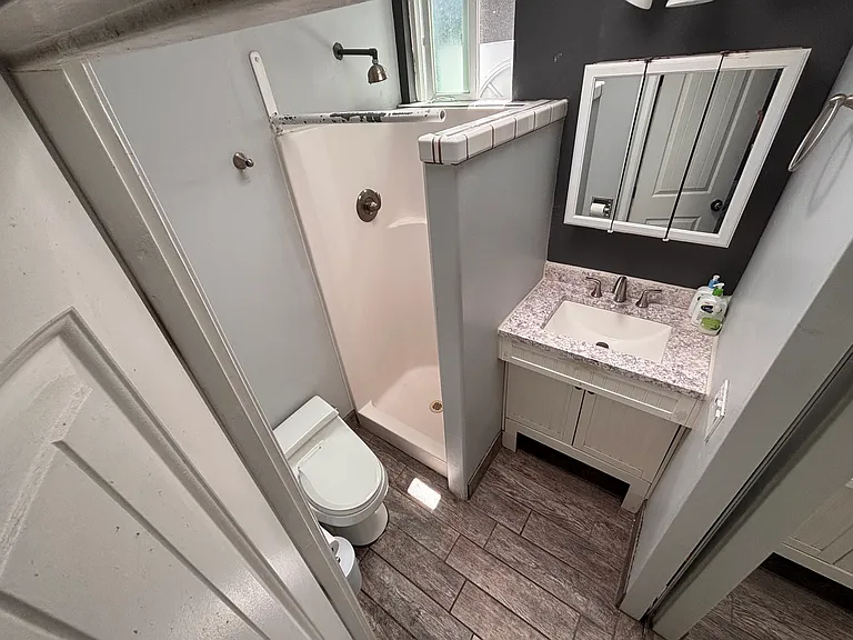 4633 Conrad Ave #B — Photo 3