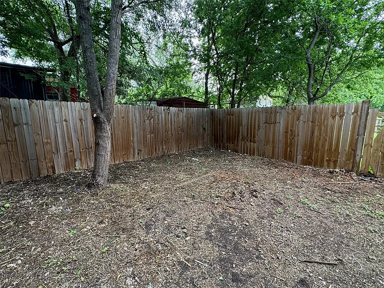 6808 Blue Dawn Trl #B — Photo 13