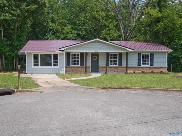 2913 Berkshire Dr SW, Huntsville, AL 35805