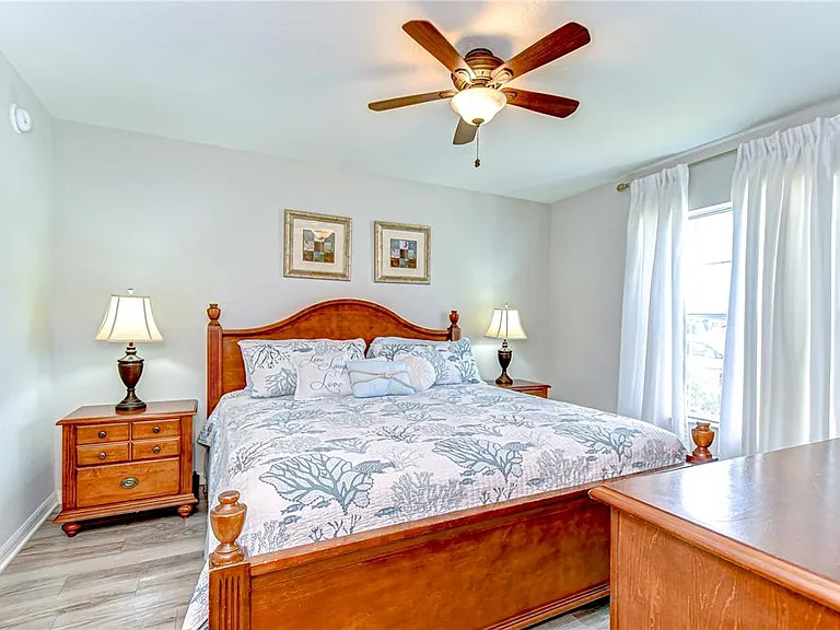 6731 Castle Green Pl — Photo 29