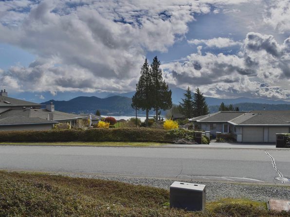 555 Eaglecrest Dr #28, Gibsons, BC V0N 1V8