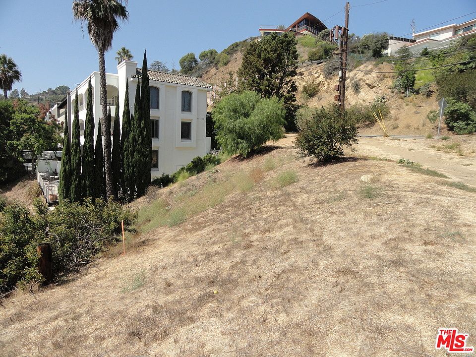 1st image of 7208 Mulholland Dr