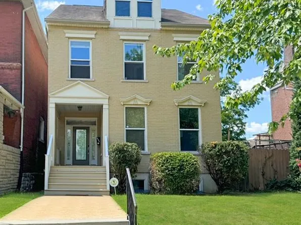4236 Westminster Pl, Saint Louis, MO 63108