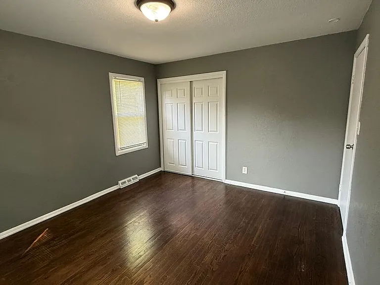 8410 Ruskin Way — Photo 14
