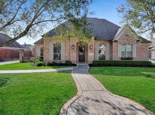 2555 Amberwood Dr, Beaumont, TX 77713