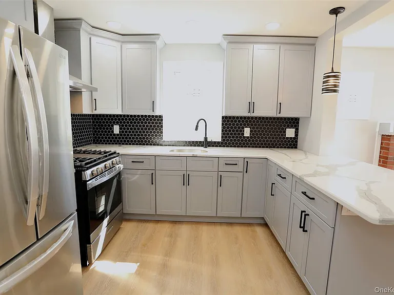 149 Brightwood Ave — Photo 6