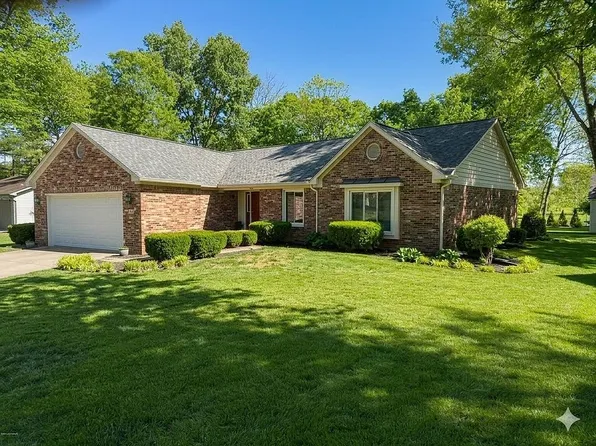 1441 Timber Trl, Greenwood, IN 46142
