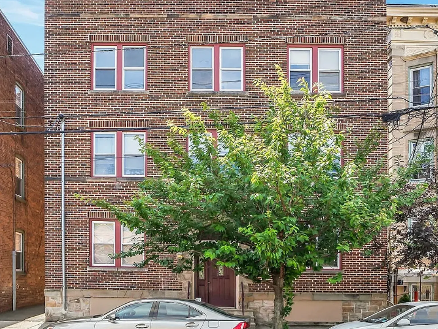 The Regis at 93 Pine — Photo 3