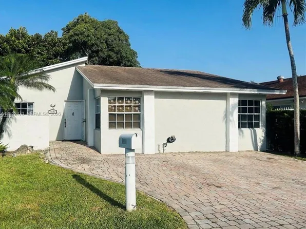 3452 SW 113th Ct, Miami, FL 33165