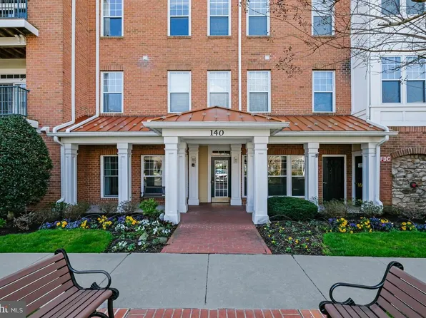 140 Chevy Chase St APT 404, Gaithersburg, MD 20878