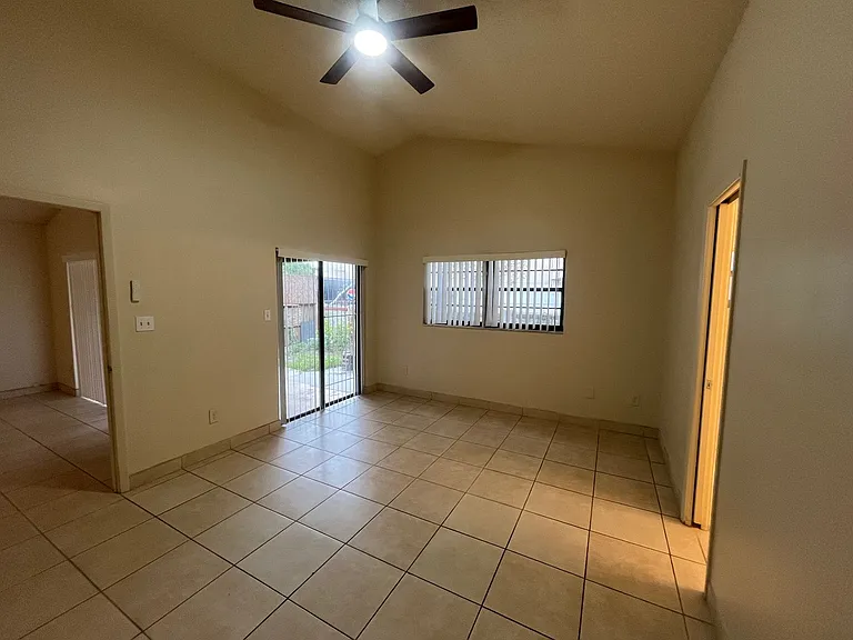 10413 Cresto Del Sol Cir — Photo 12