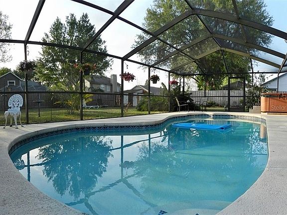 3rd image of 10225 Rainbridge Dr