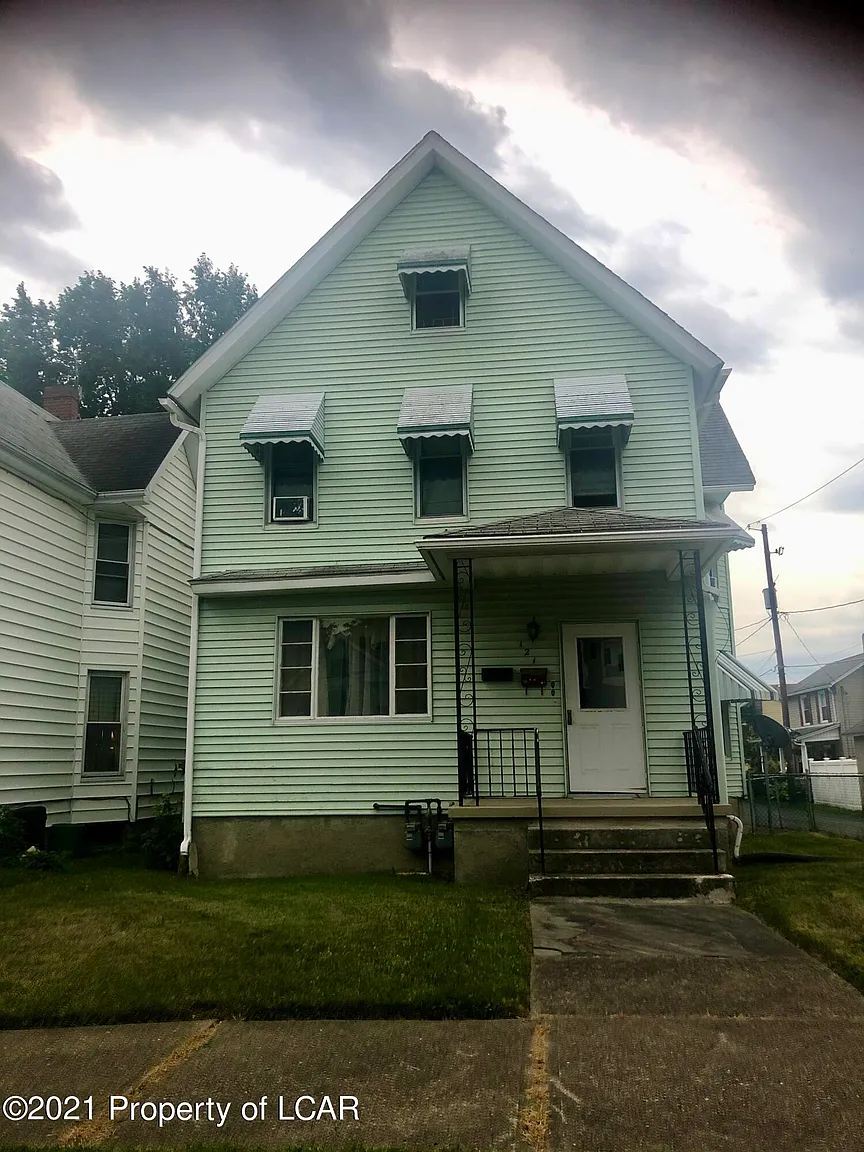 121 Parke St photo 1
