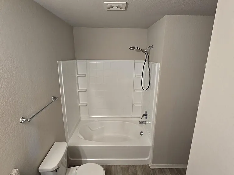 31 Winter Valley Cv — Photo 13