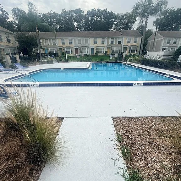 37240 Embassy Park Ln — Photo 8