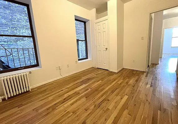 Rented by J PRESTON AND ASSOCIATES INC | media 7