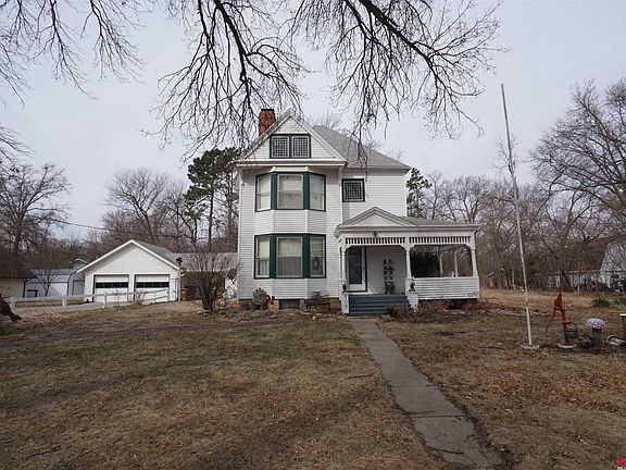 5th image of 109 Cayuga St