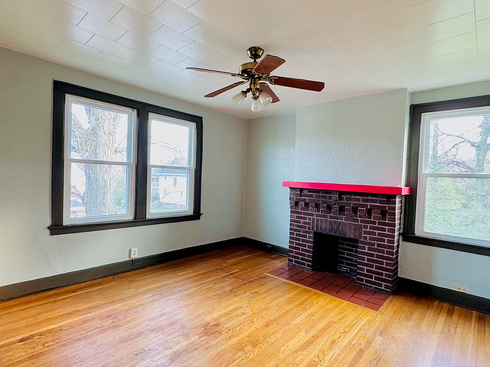 1st image of 3025 Gilbert Ave #3