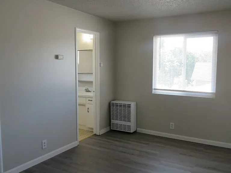 337 N. Merrill Ave — Photo 8