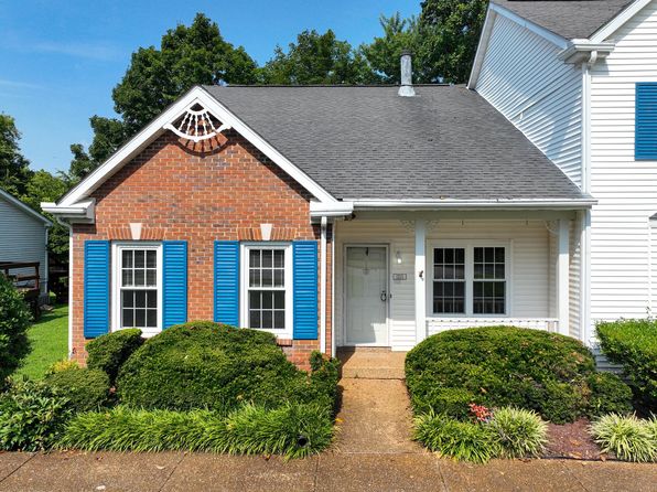 1215 Carriage Park Dr