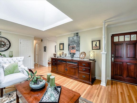 2nd image of 4420 Hilton Ave