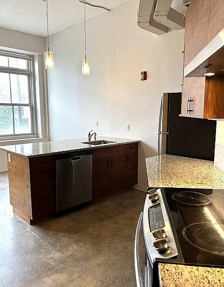117 Lofts — Photo 22