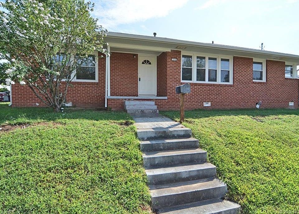 1st image of 520 S Oswego Ave
