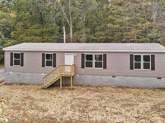 5th image of 424 Hiwassee Rd