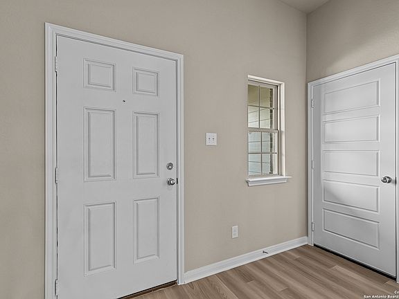 3rd image of 4299 Winston Way