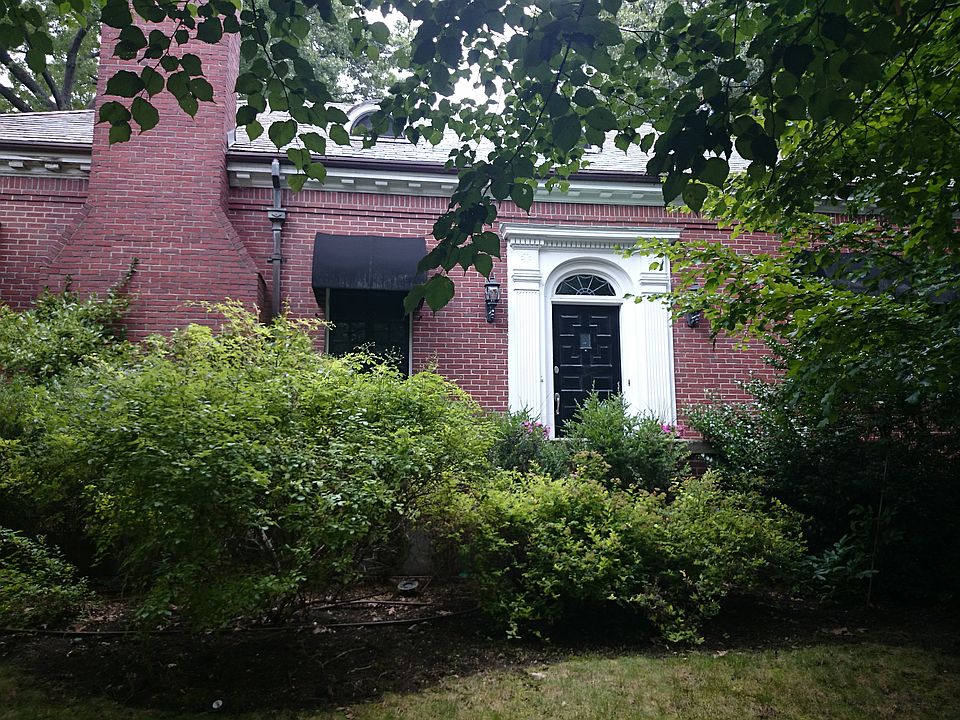 2nd image of 11 Worthington Rd