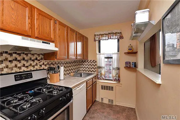 Sold by Benjamin Realty Since 1980 | media 6