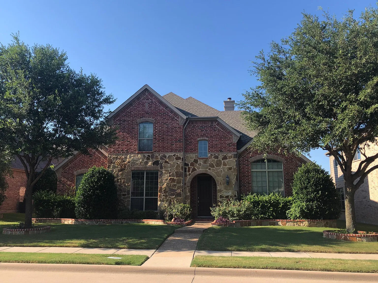 1 bed, 1.5 bath, 1500 sqft, $950 — Photo 2