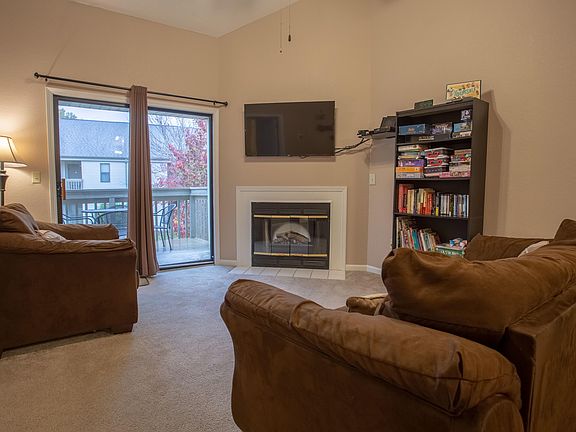 2nd image of 151 Highland Dr APT 6