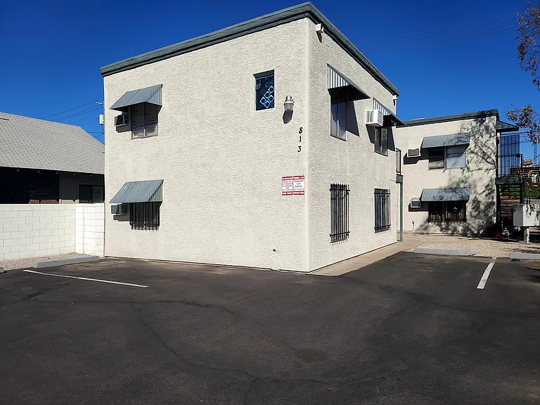 813 N 8th Ave #B-2 — Photo 1