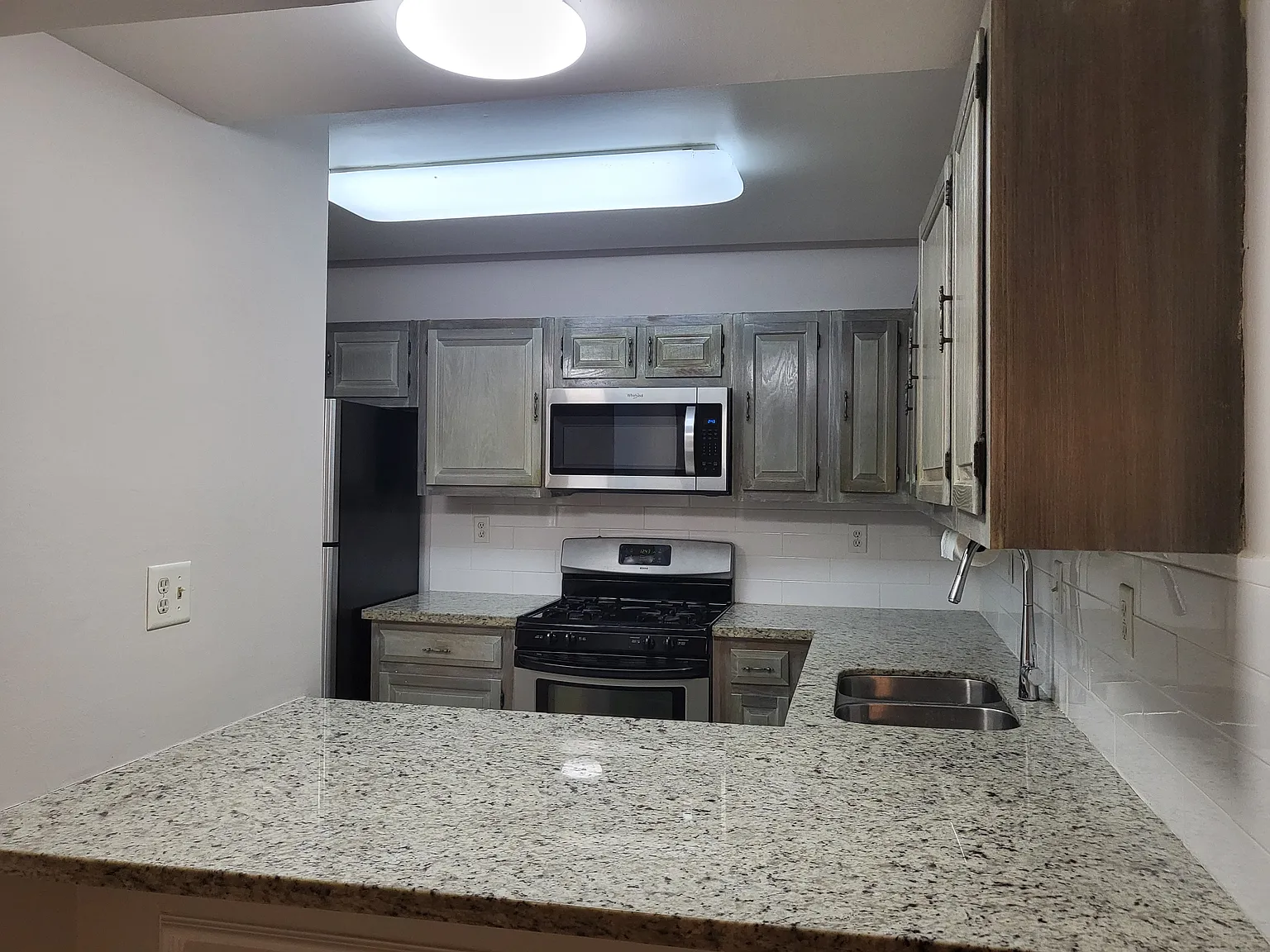 2 bed, 1470 sqft, $3,200 — Photo 1