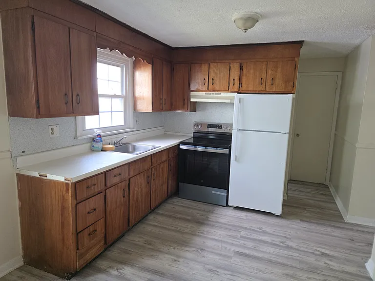 201 Maplewood Ave #3 — Photo 26