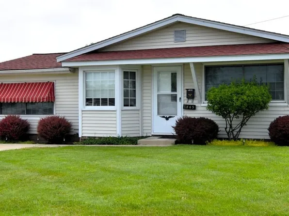 1845 Eldon Dr, Wickliffe, OH 44092