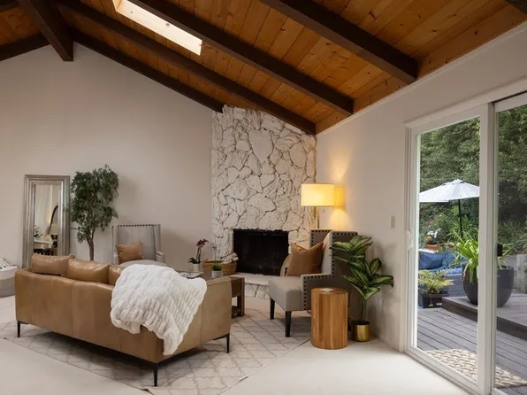 3391 Carpenter Rd, Carmel, CA 93923