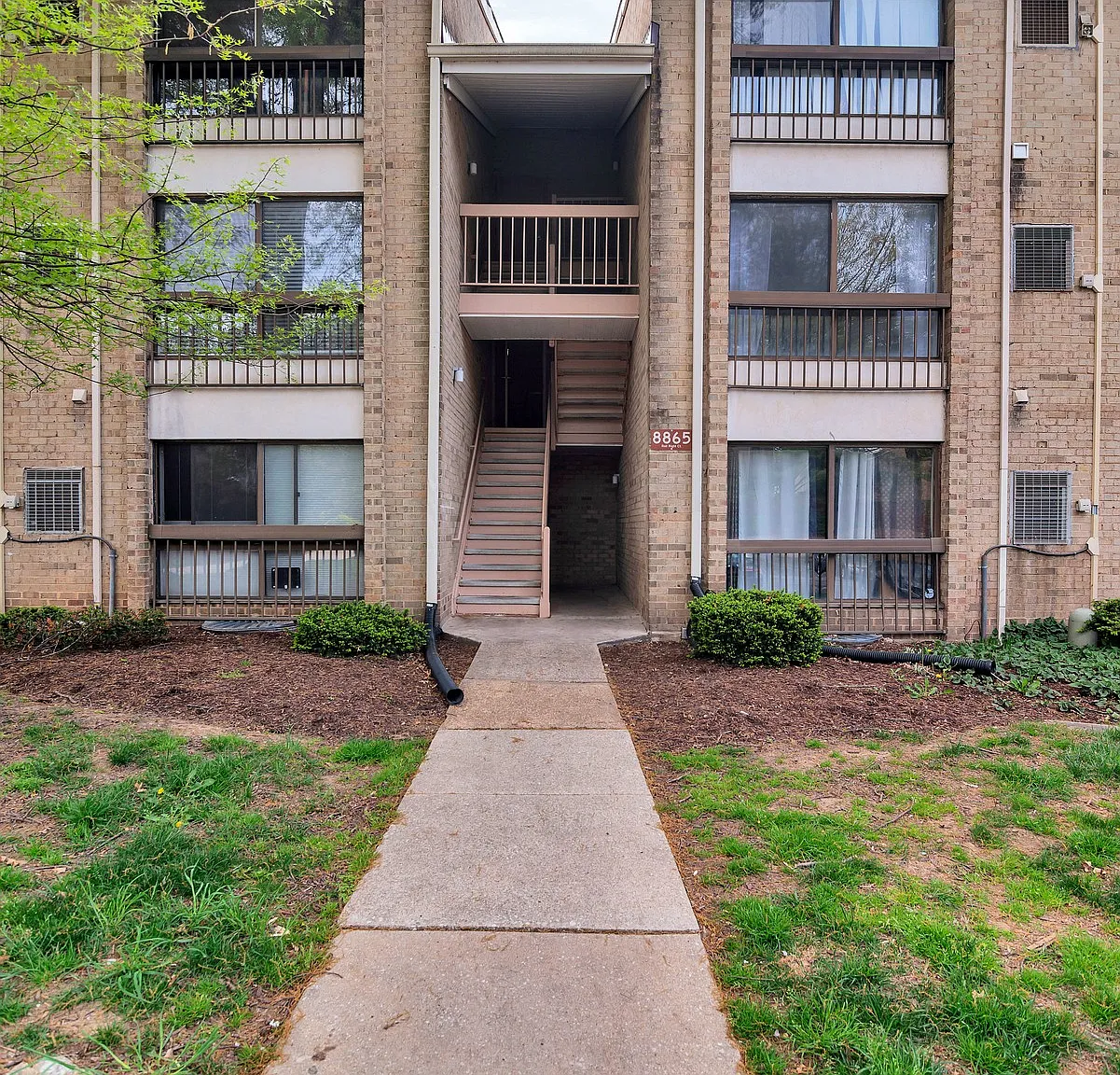 8865 Rollright Ct — Photo 4