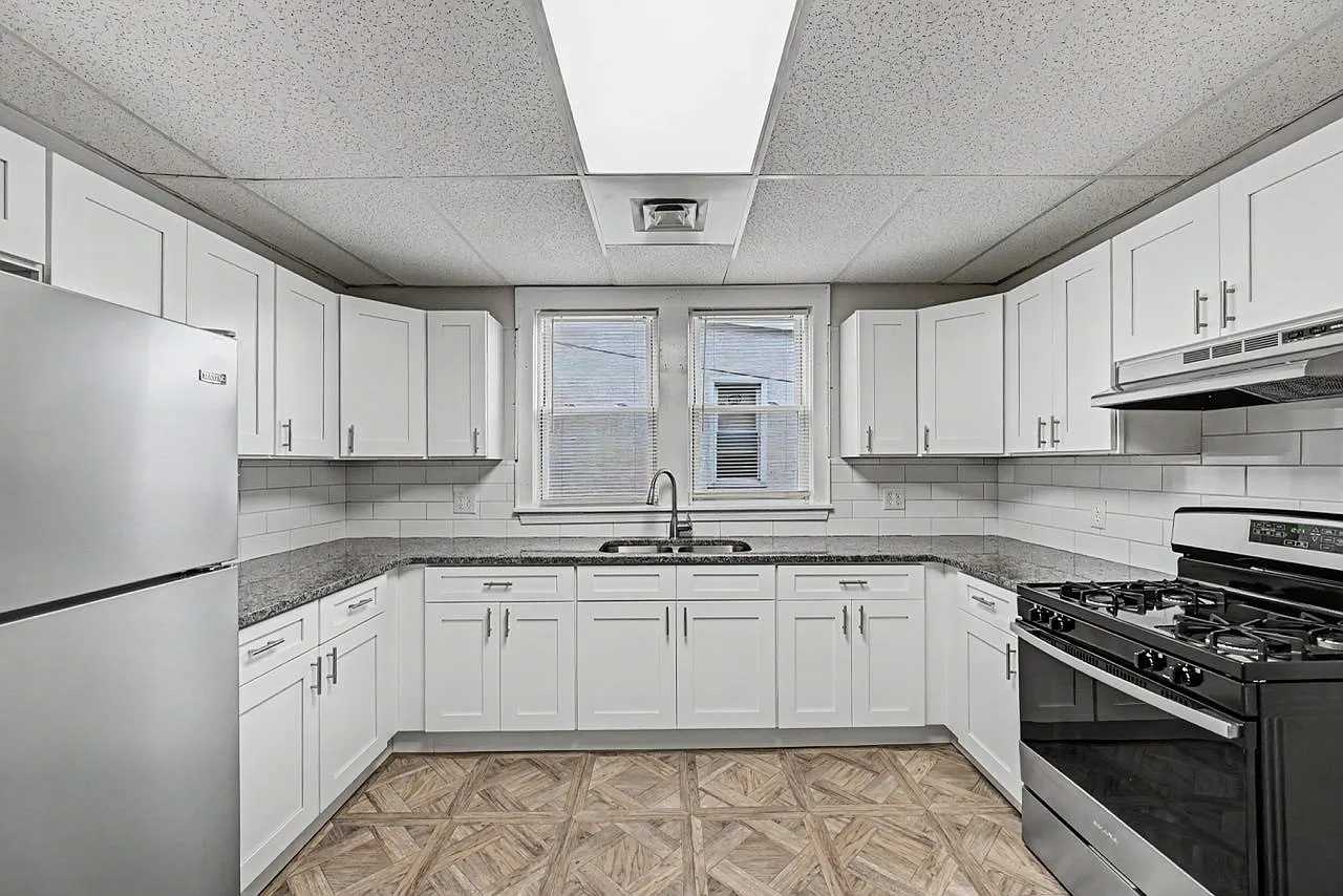 2 bed, 975 sqft, $1,195 — Photo 3